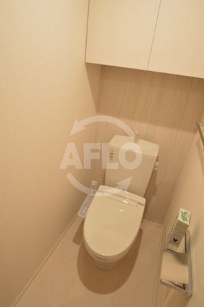 地下鉄千日前線 日本橋駅 徒歩9分 3階建 築13年のトイレ写真
