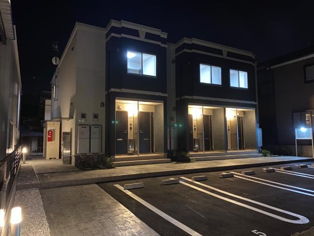 建物外観　外観写真（夜）