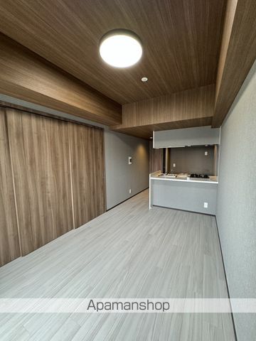 メイクスWアート丸の内の居間写真