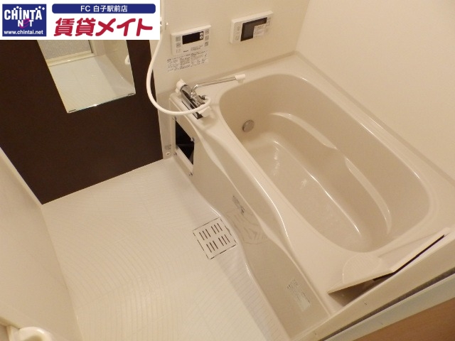 バス・シャワールーム　反転タイプ参考写真