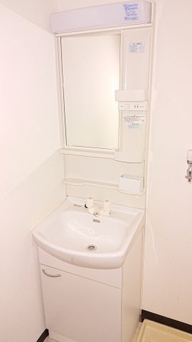 洗面設備　別部屋の写真です