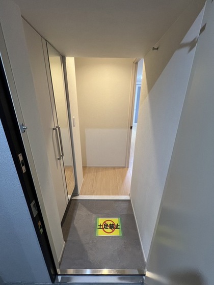 玄関　※別部屋の写真です