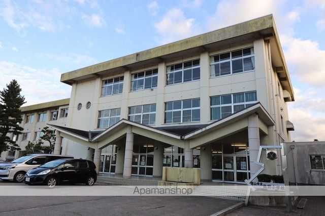 小学校　熊野小学校（小学校）まで1251m