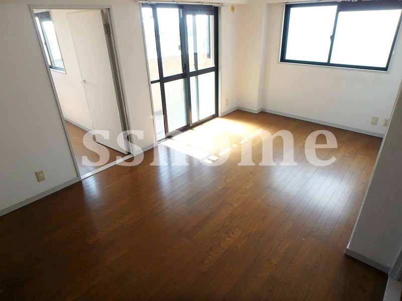 居室・リビング　きれいなお部屋です