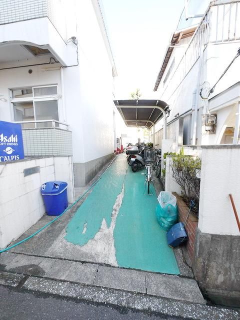 エントランス　★お部屋探しは株式会社タウンハウジング東京まで★