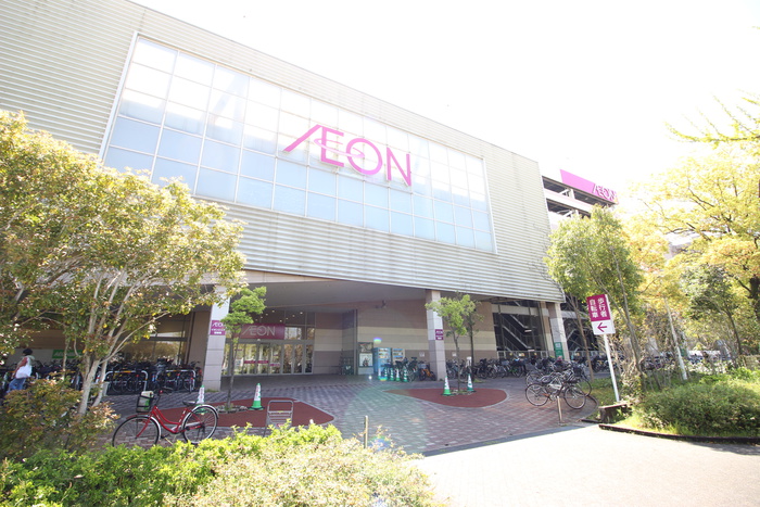ショッピングセンター　ナゴヤドーム前イオン（ショッピングセンター）まで450m
