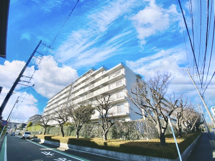 グリーンコーポ東戸塚A棟の外観写真