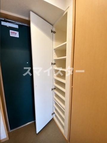 玄関　※別部屋参考写真