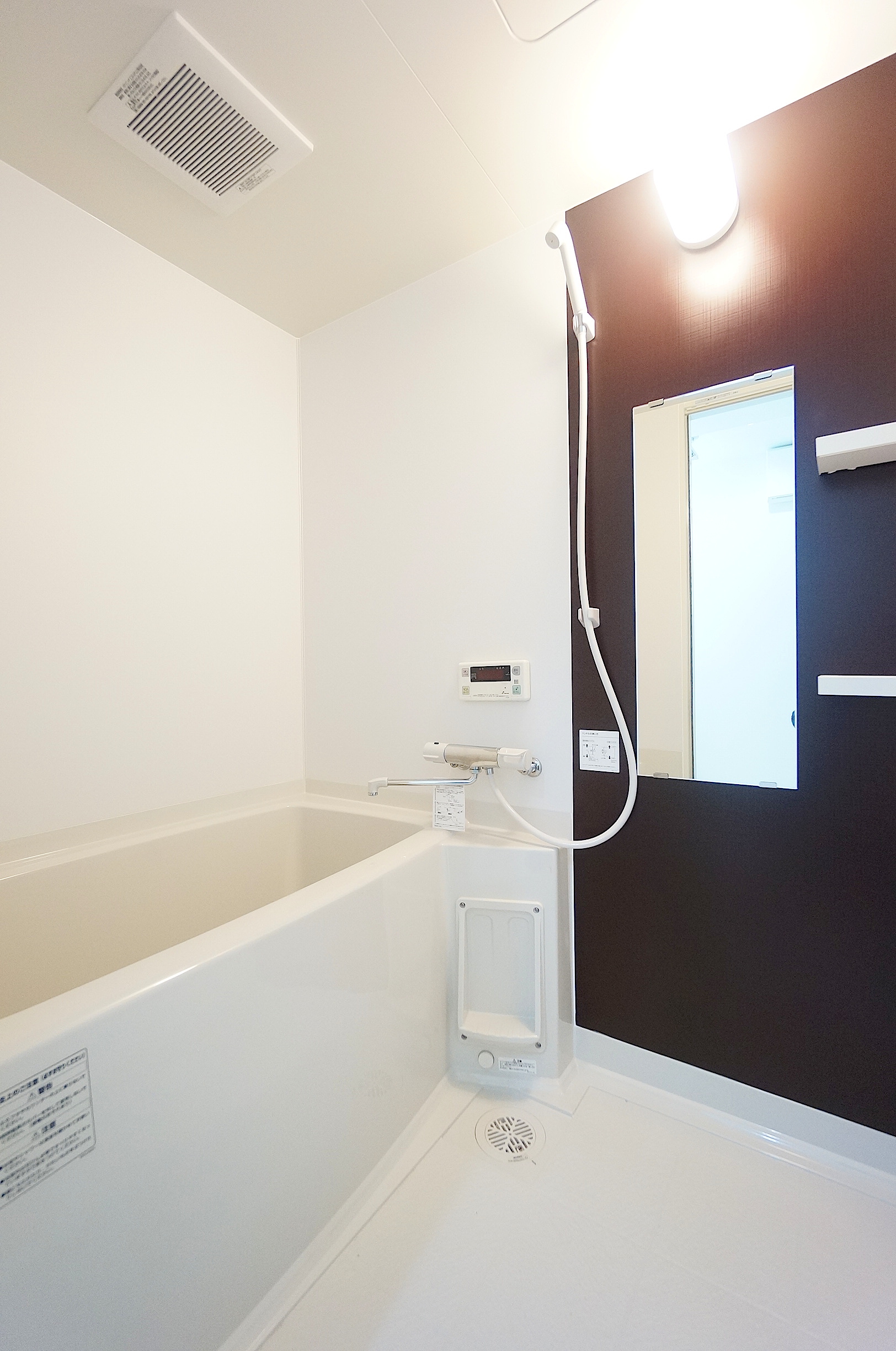 バス・シャワールーム　追い焚き付