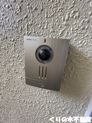 セキュリティ　モニター付きインターホンです（同タイプの室内写真です。実物は