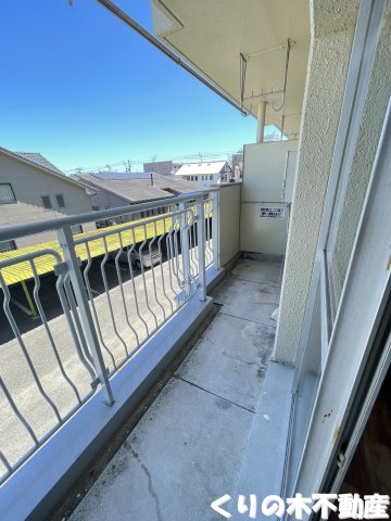 バルコニー　バルコニーです（同タイプの室内写真です。実物は現況優先としま