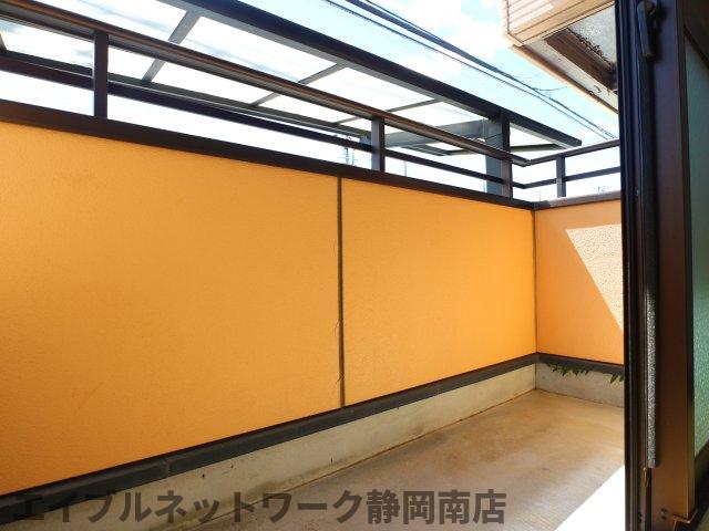 【静岡市駿河区富士見台のマンションのバルコニー】