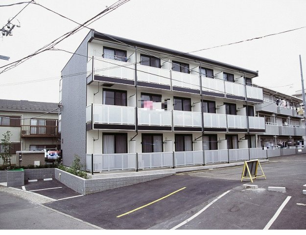 神奈川県横浜市緑区中山４（マンション）の賃貸物件の外観