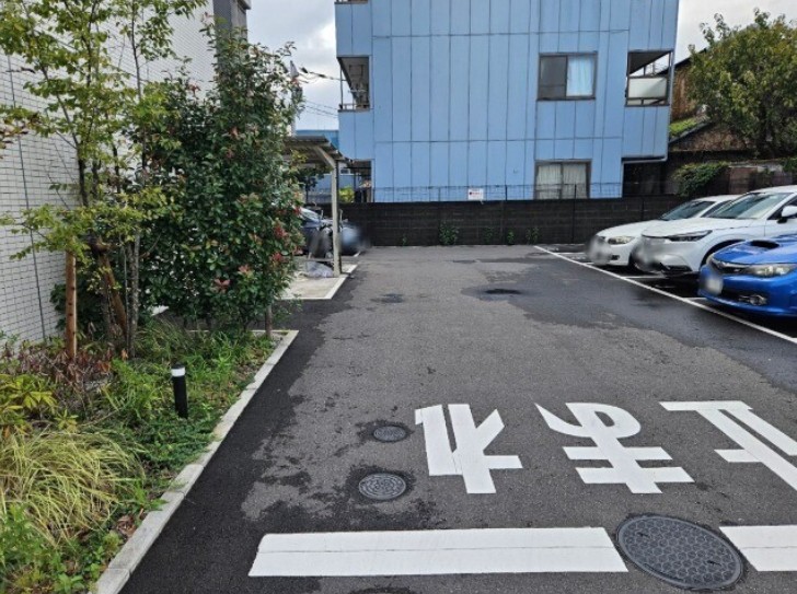 【川崎市川崎区殿町のマンションの駐車場】