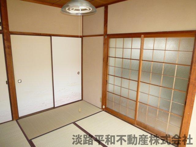 上物部連棟の居間写真