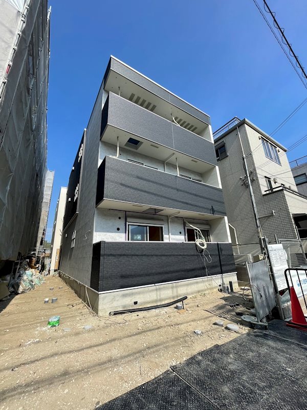 西宮市川西町のアパートの建物外観