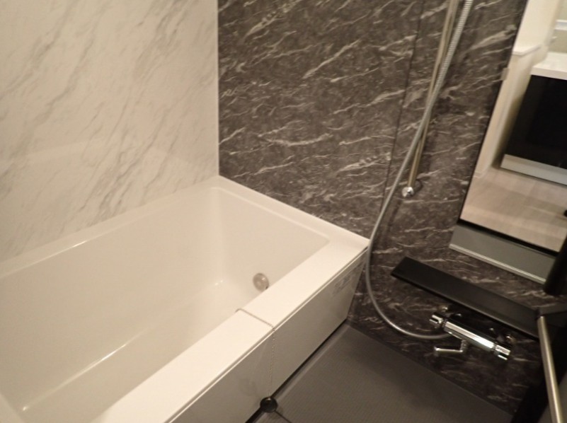 バス・シャワールーム　★ゆったり浸かれる浴槽★