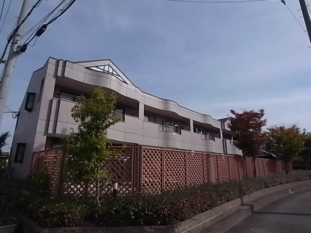 【神戸市西区伊川谷町潤和のマンションの建物外観】