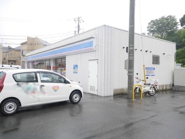 コンビニ　ローソン（コンビニ）まで196m