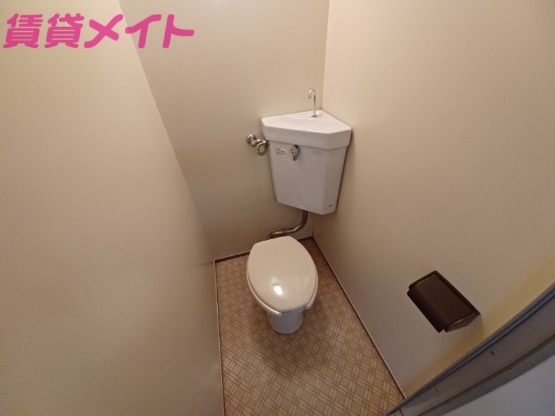 トイレ　同型