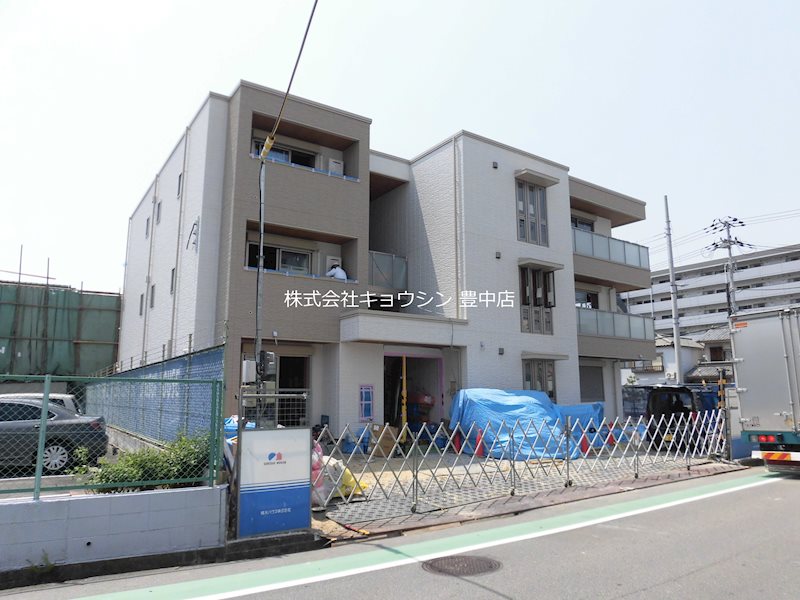 豊中市庄内西町のマンションの建物外観