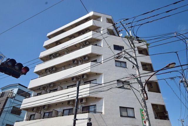 府中市若松町のマンションの建物外観