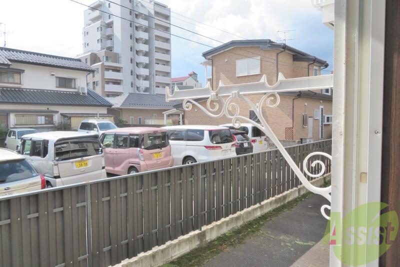 バルコニー　バルコニーからの眺望です！日が入りやすそうですね。