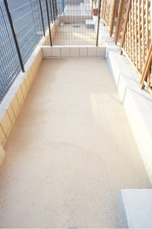 バルコニー　図面と現状に相違がある場合には現状を優先