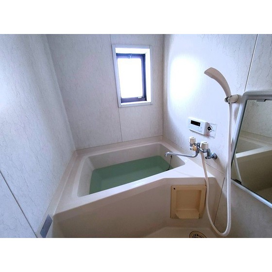 バス・シャワールーム　追い焚き付き