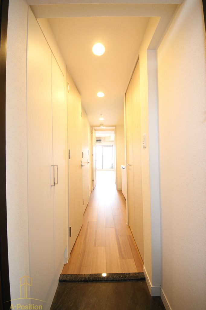 玄関　プレサンス谷町七丁目II