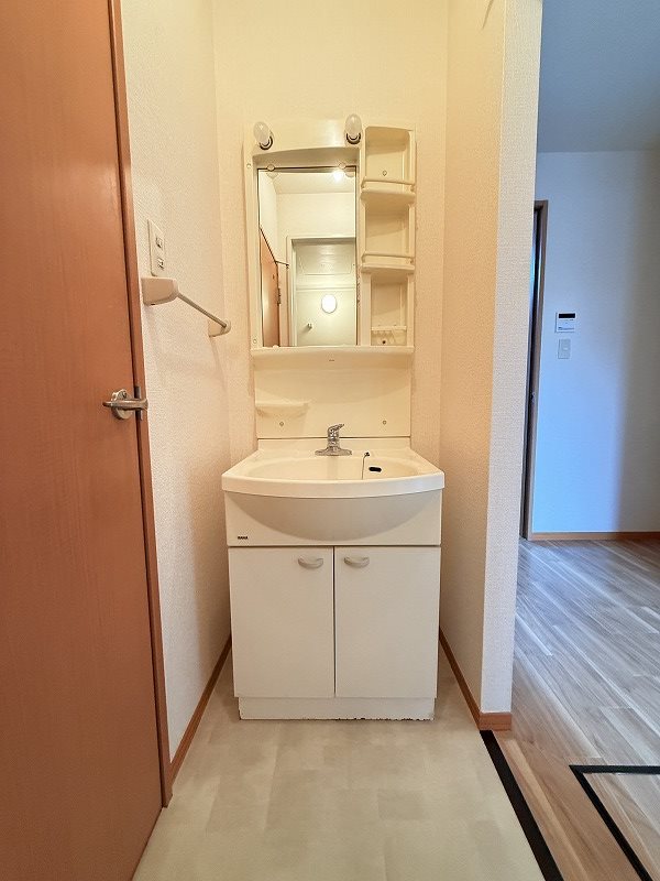 洗面設備　※掲載情報と物件の現況が異なる場合、現況を優先するものとしま