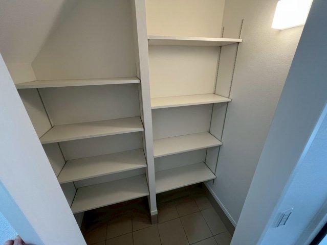 収納　青木貸家