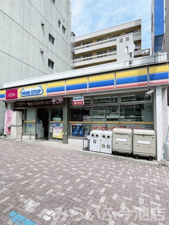 コンビニ　ミニストップ 覚王山駅前店（コンビニ）まで351m