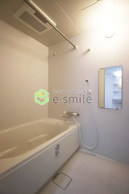 バス・シャワールーム　お風呂です