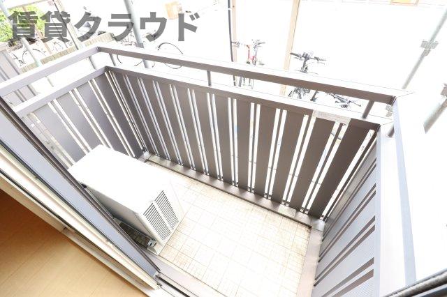 その他部屋・スペース　開放的な寝室です