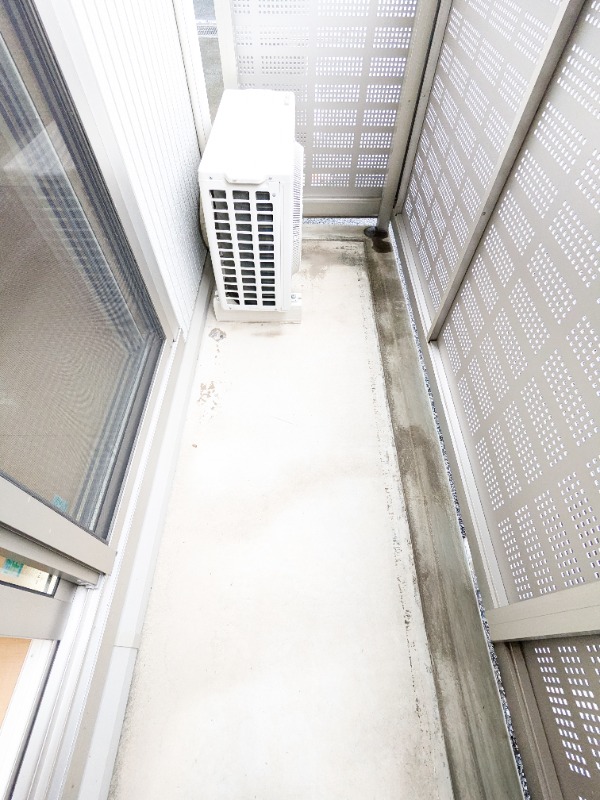 バルコニー　図面と現状に相違がある場合には現状を優先