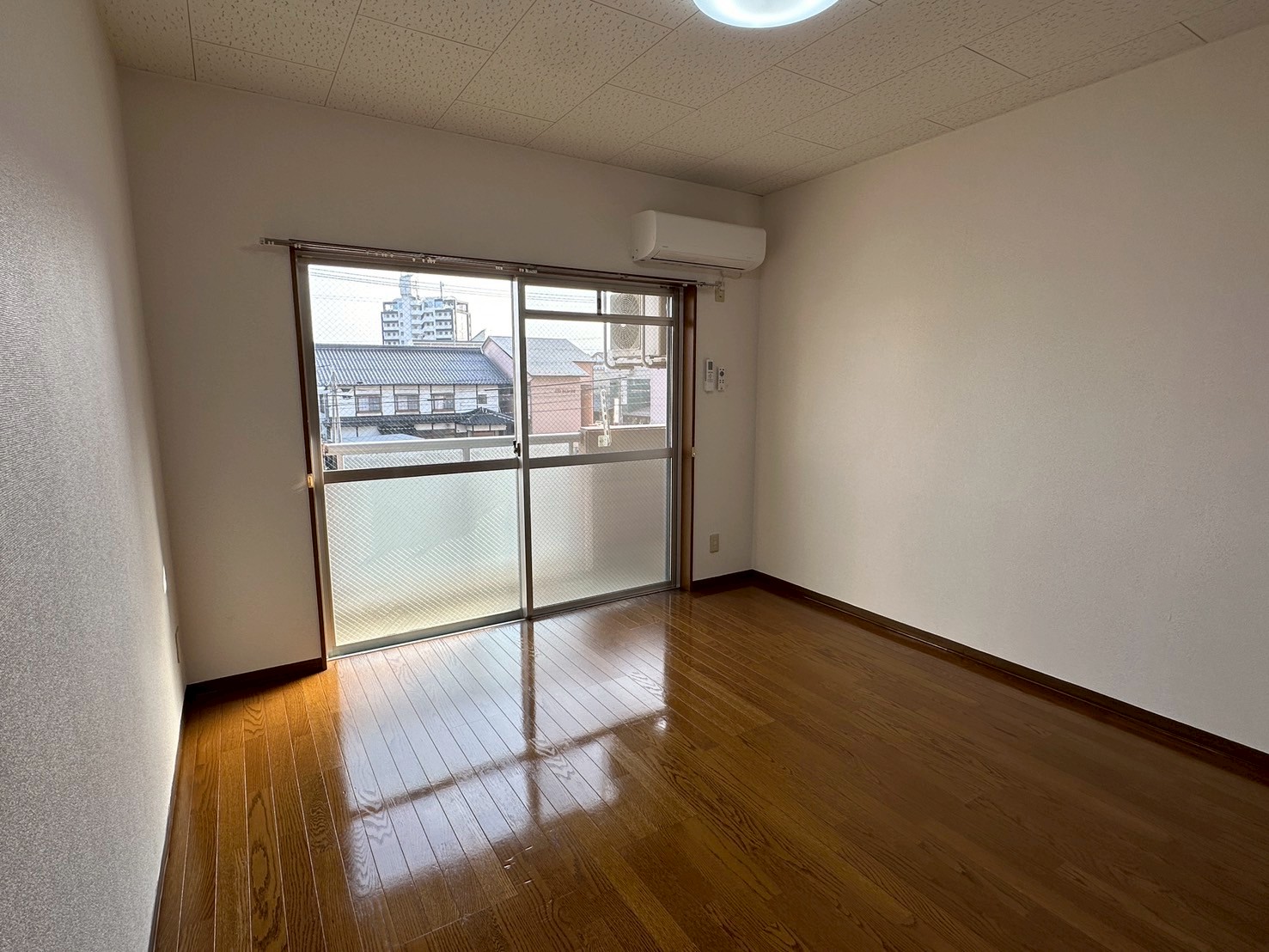 居室・リビング　ネット無料！オール電化！ＲＣ造！