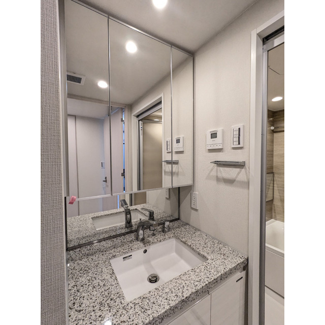 洗面設備　洗面所