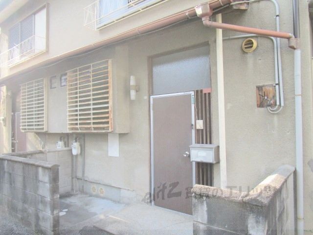 その他　玄関前