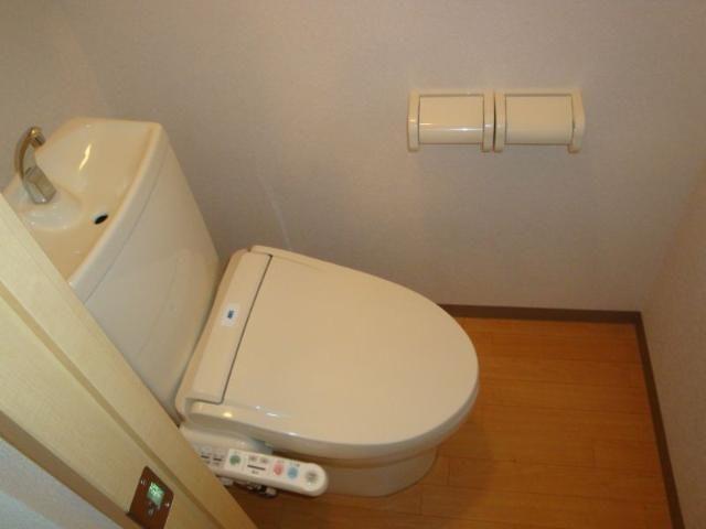 トイレ　シャワー付トイレ