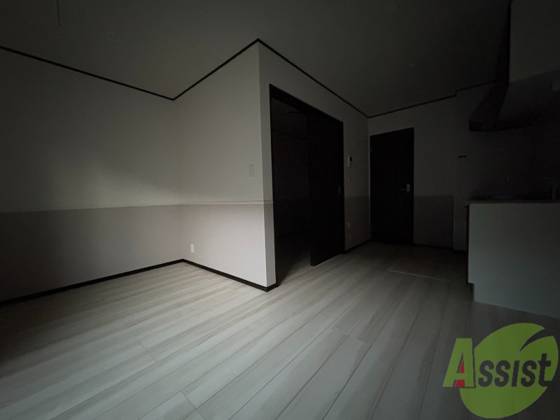 居室・リビング　こちらは、１ＬＤＫのお部屋です！広々しています！