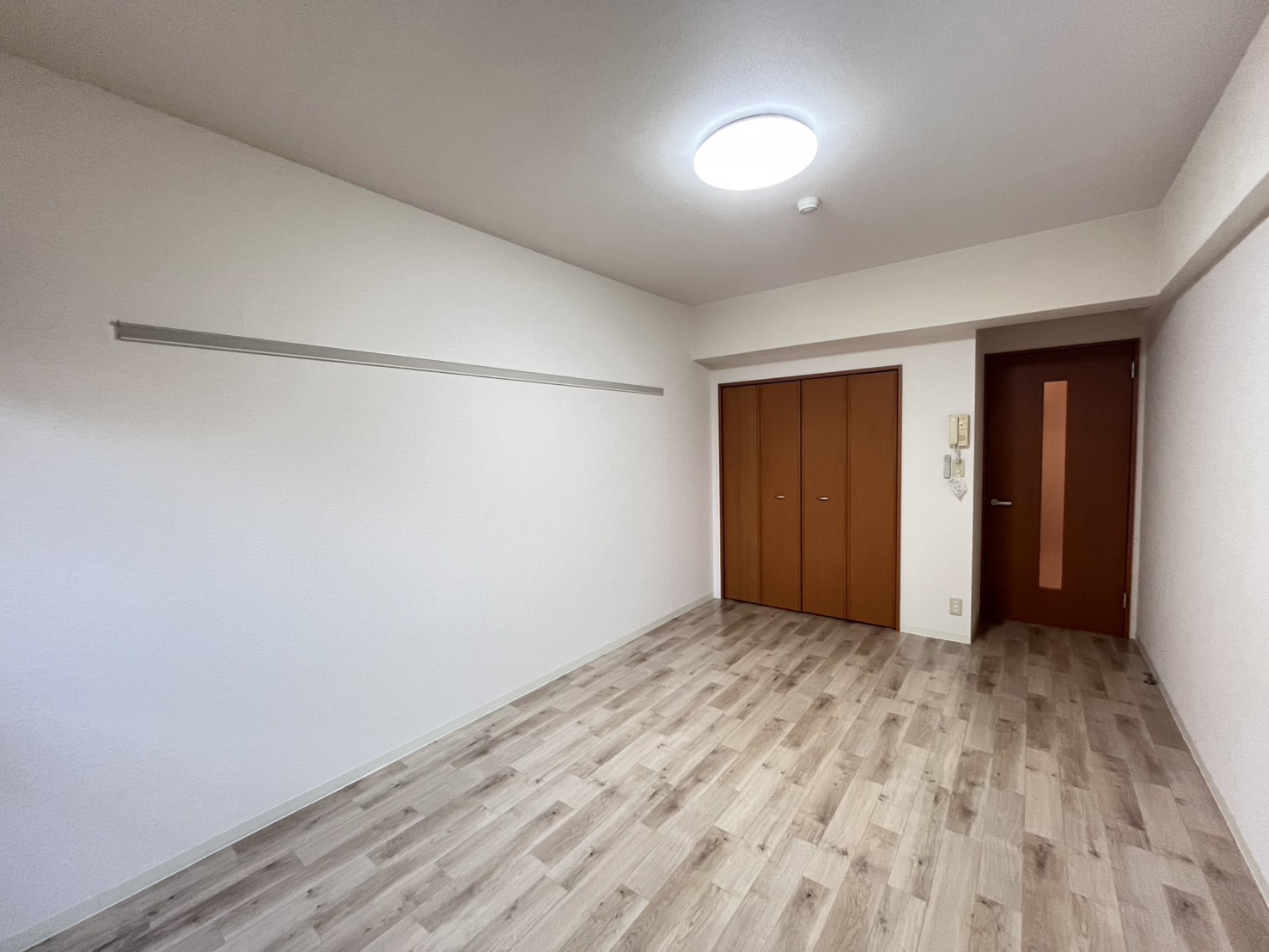 居室・リビング　反転タイプのお部屋です