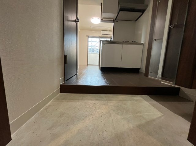 玄関　詳細は、RISUMO江坂本店→06-6155-7137まで♪