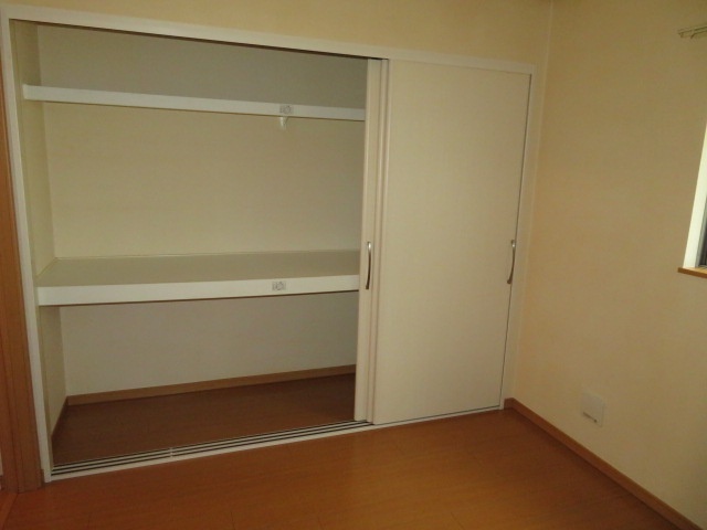 収納　別室参照