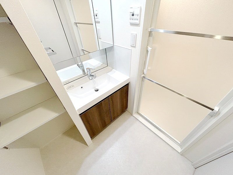 洗面設備　※参考写真