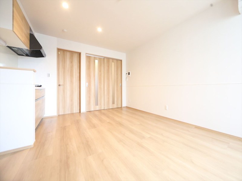 その他　ＬＤＫ10.7帖　システムキッチン　エアコン完備