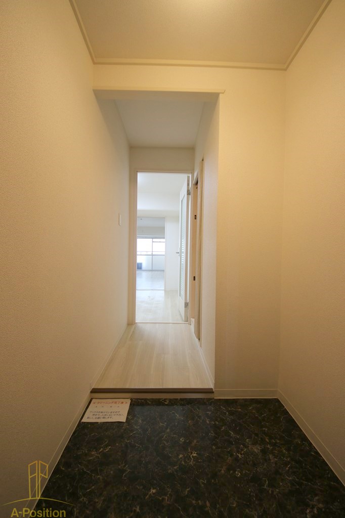 玄関　トウセン本町橋ビル