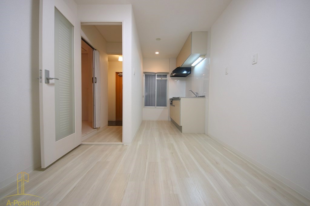 居室・リビング　トウセン本町橋ビル