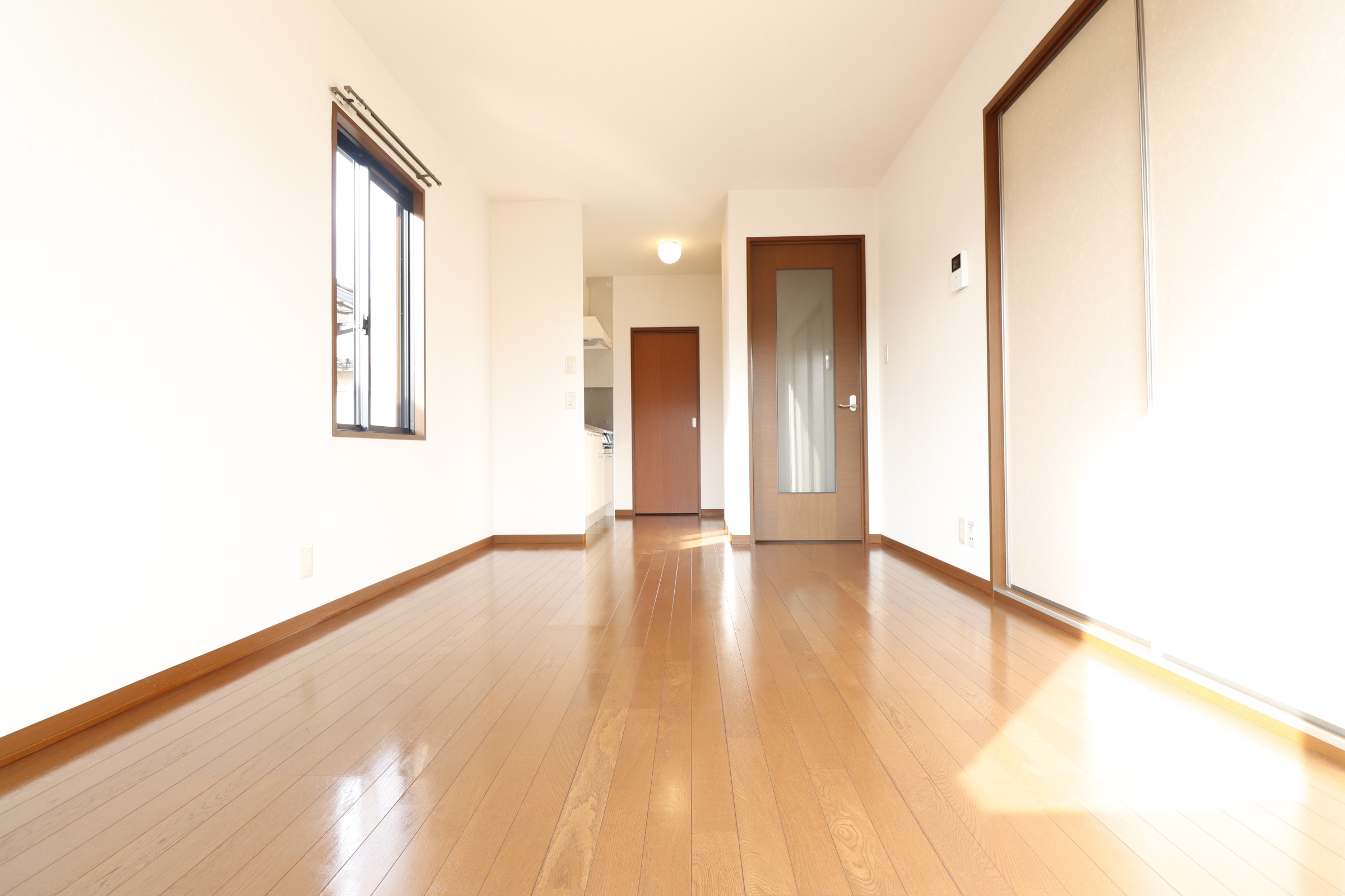 居室・リビング　10帖のLDKです♪