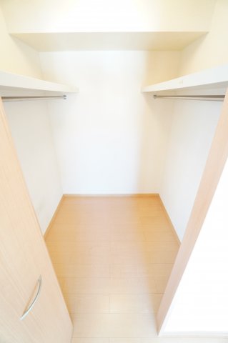 収納　※同物件・反転タイプの写真です。